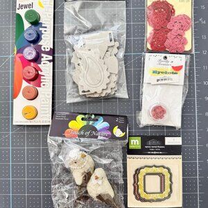 New Crafts: Paint, Red Eyelets, Crochet + Metal Embellishments, Wedding Birds